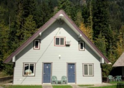 Duplex cabin units at Peaks Lodge in Revelstoke, BC