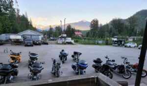 Motorcycle group and sunset at Peaks Lodge